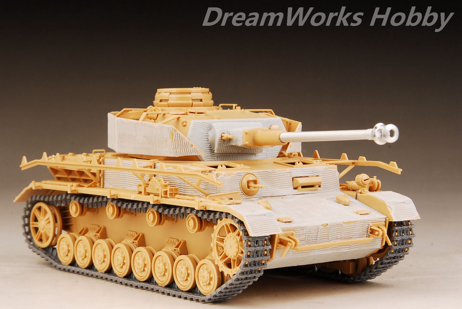 Award Winner Built 1/35 Panzer Sd.Kfz.161 PzKpfw.IV Ausf.J  +Tracks+Zimmerit+Gun